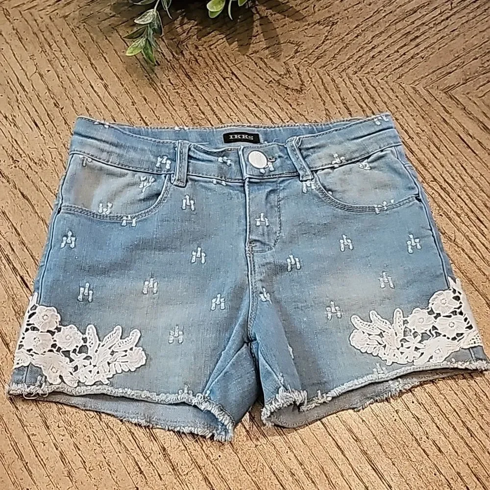Girls blue Jean shorts with lace flower details size 8